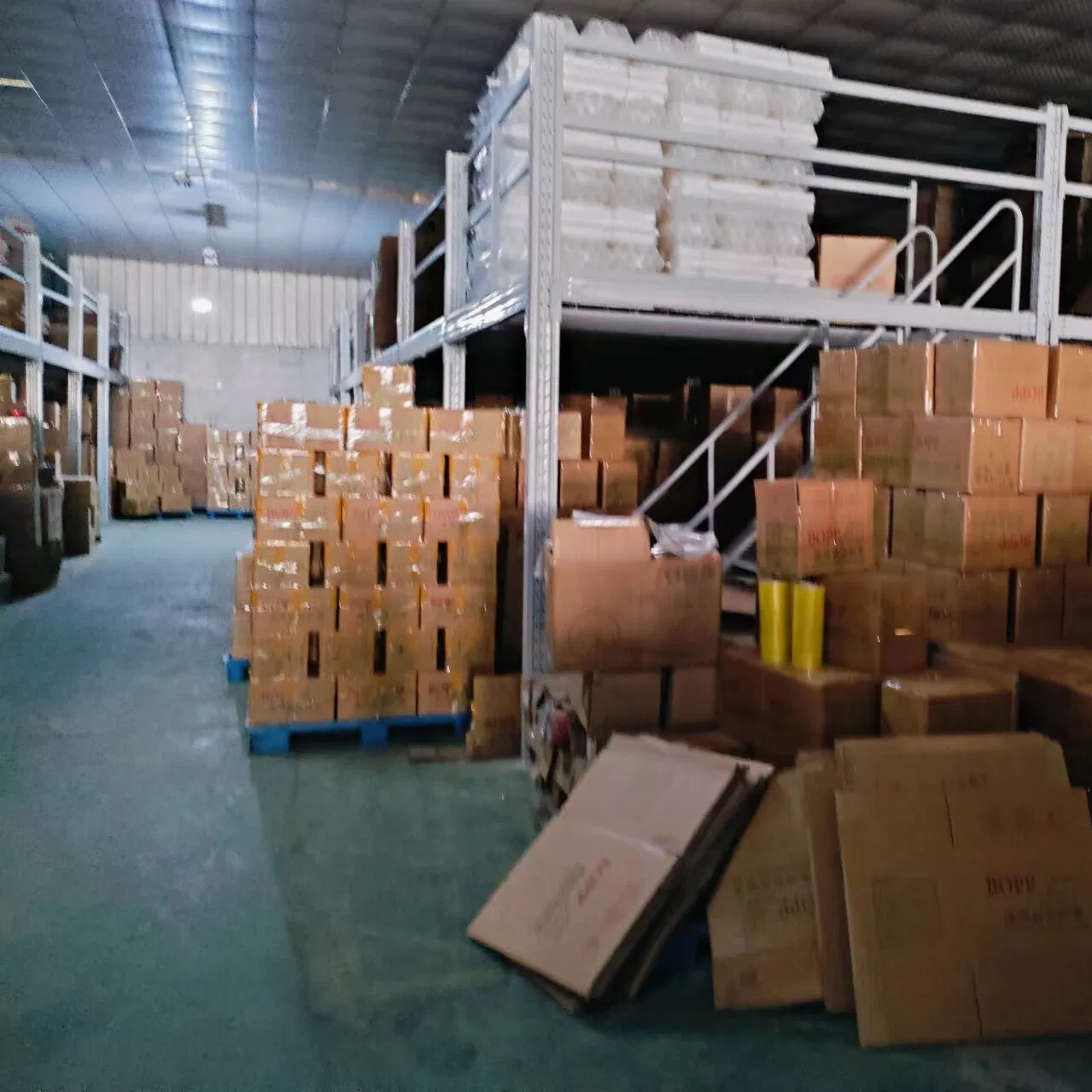 Quality Construction Sheathing Tape with Aggressive Solvent Adhesive and Strong Backing