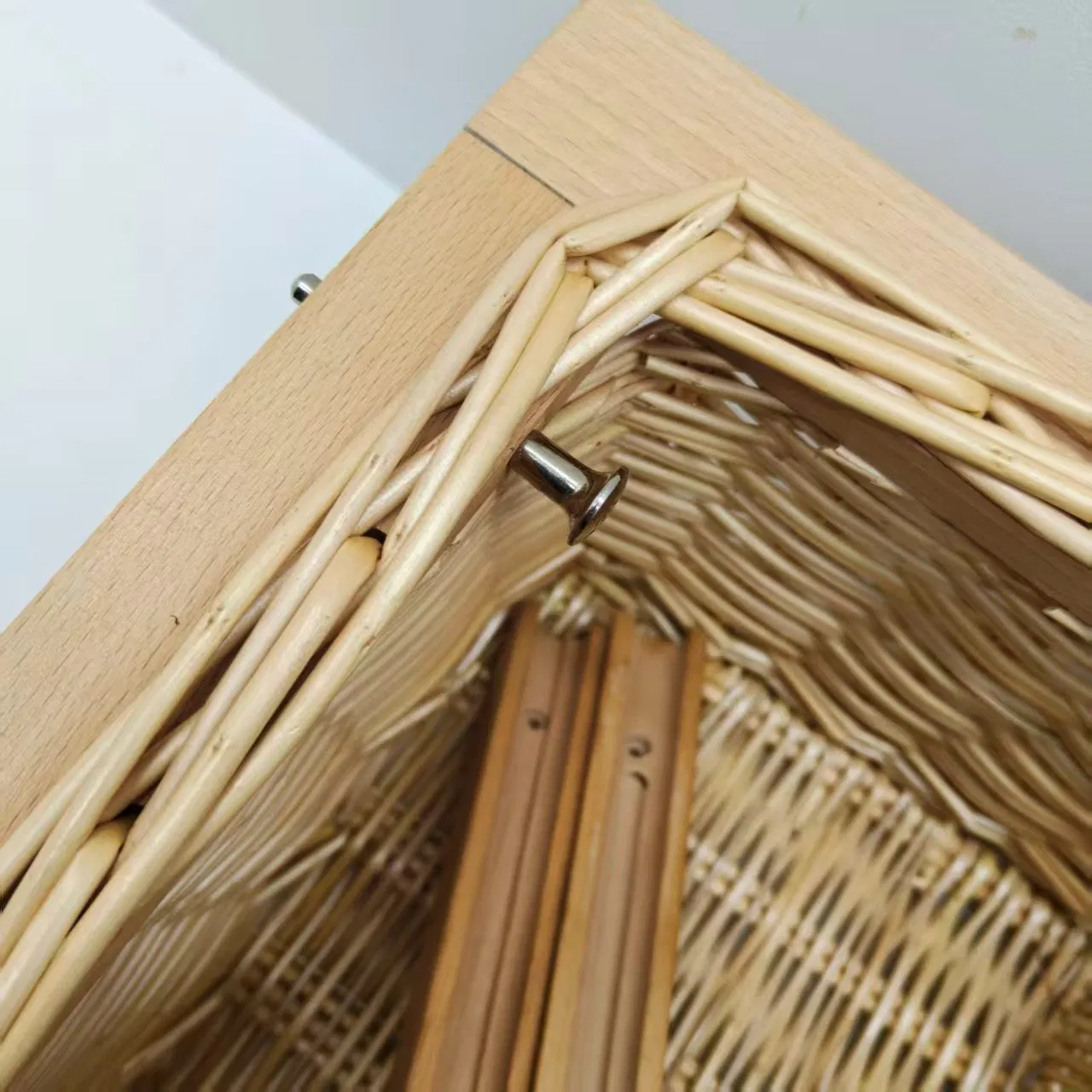 Hand-Woven Pull out Wicker Basket with Runners for Kitchen and Cabinets