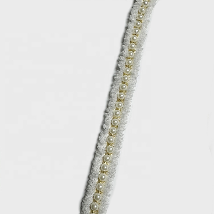 Кружево декоративное с жемчугом и стразами для сумок