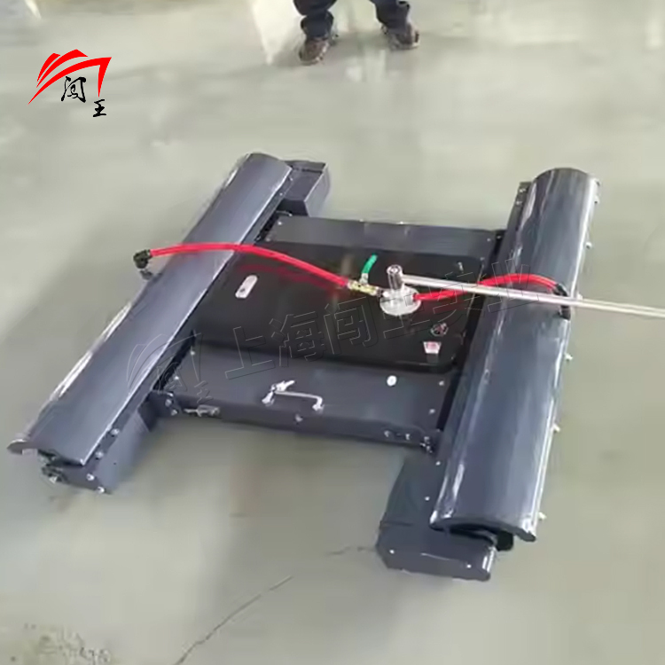 Made in China Best-Selling All Over The World Cleaning Robot for Solar Panel
