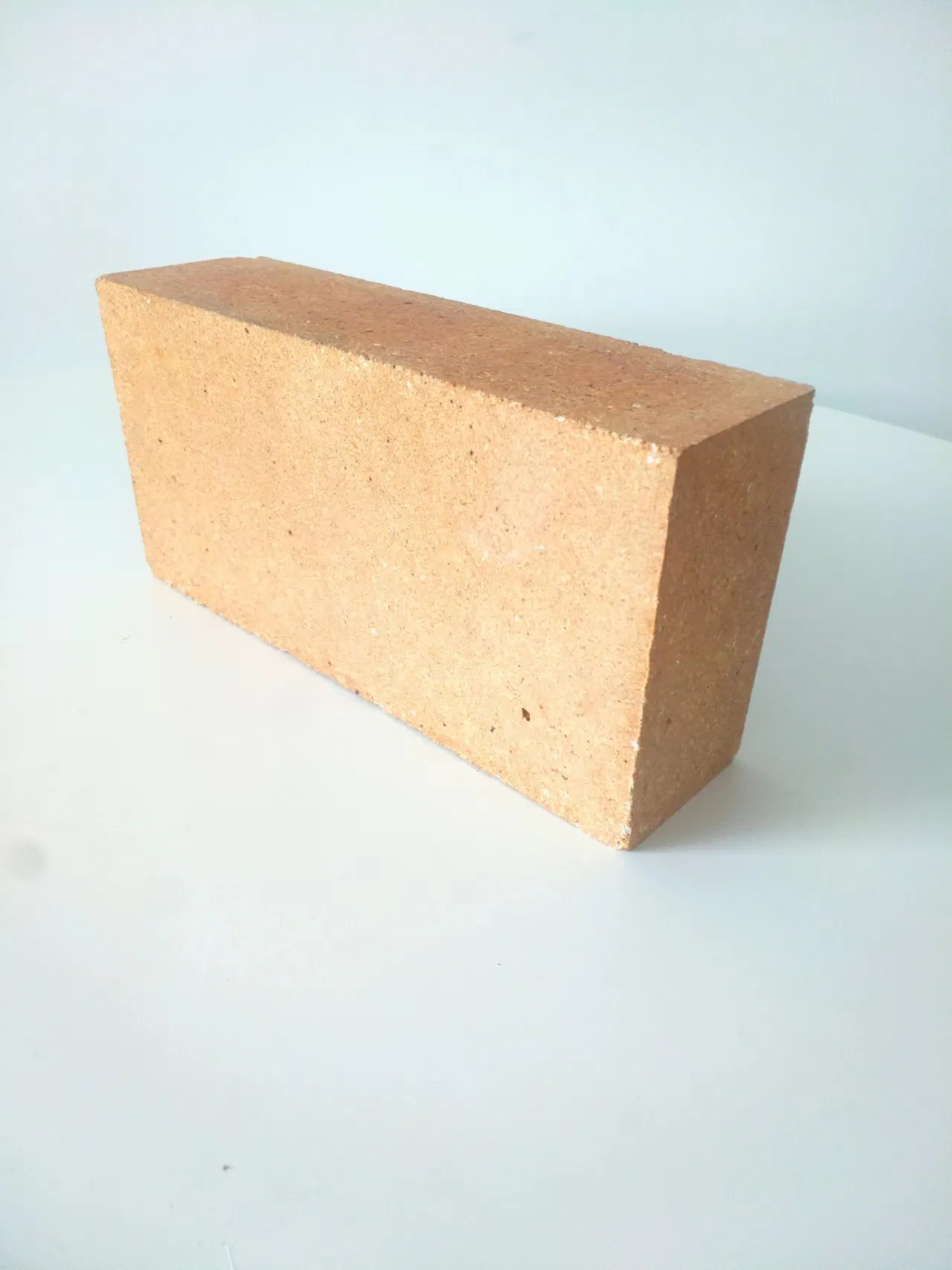 Light Weight High Insulation Performance Hitech Refractory Fireclay Brick for Pizza Oven