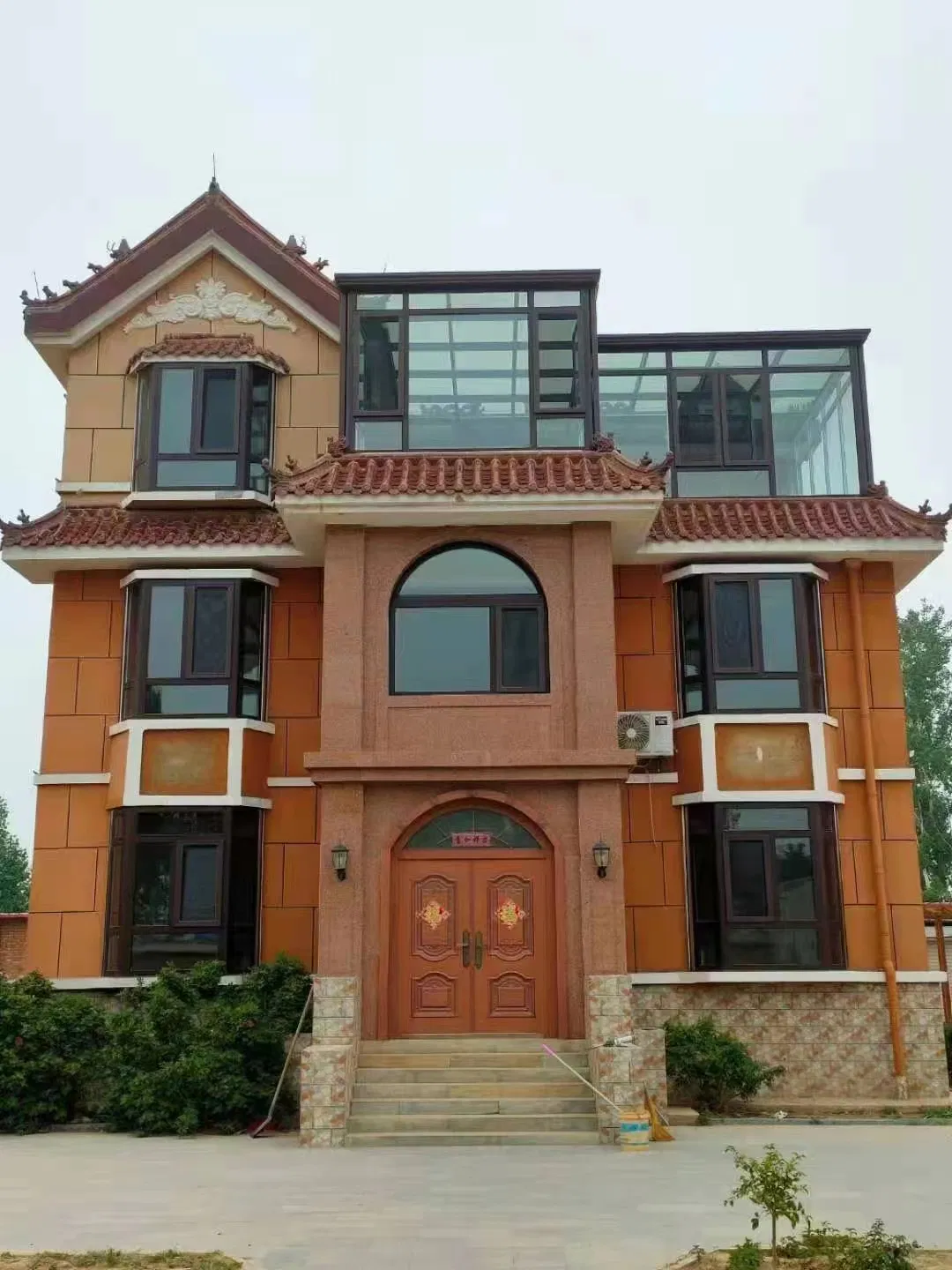 New Popular Modern Design High Quality Double Glazed Glass Heat Insulated Windows Large Bay Window Aluminum Tilt & Turn Casement Window for Living Room Balcony