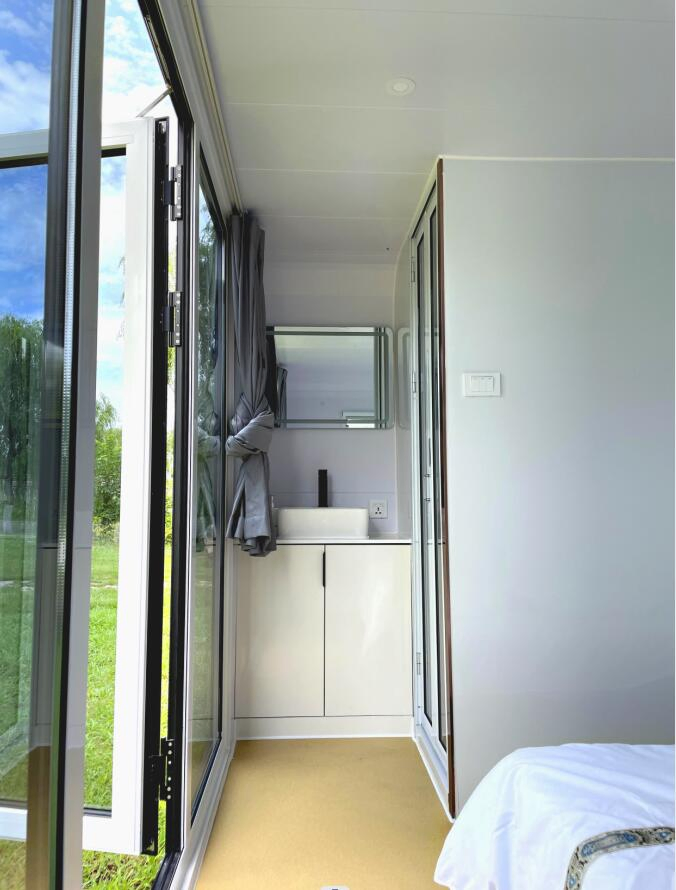 Suihe 4m-Bhigh Quality Garden Cabin Apple Pod with Modern Design Modular Outdoor Cabin House Living Container Homes