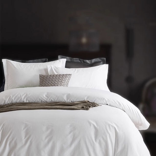 Solid Color White 300tc Cotton Hotel Home Textiles Duvet Quilt Comforter Cover Custom Flat/Fitted Sheet Pillow Case Guangdong Wholesale Bed Sheets Bedding Set