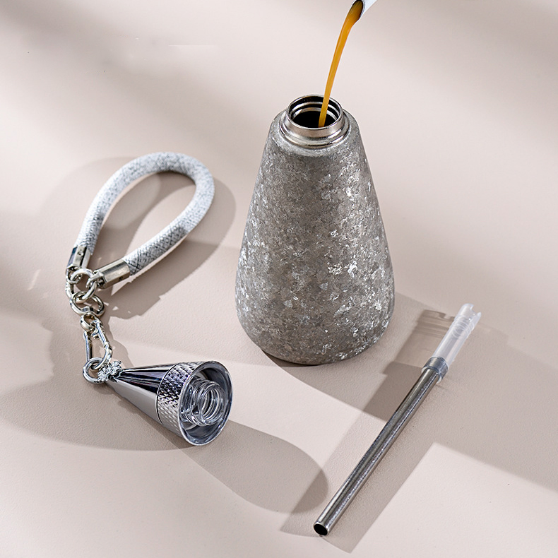 Portable Paint Free Healthy Titanium Thermal Cup with Straw and Lifting Rope