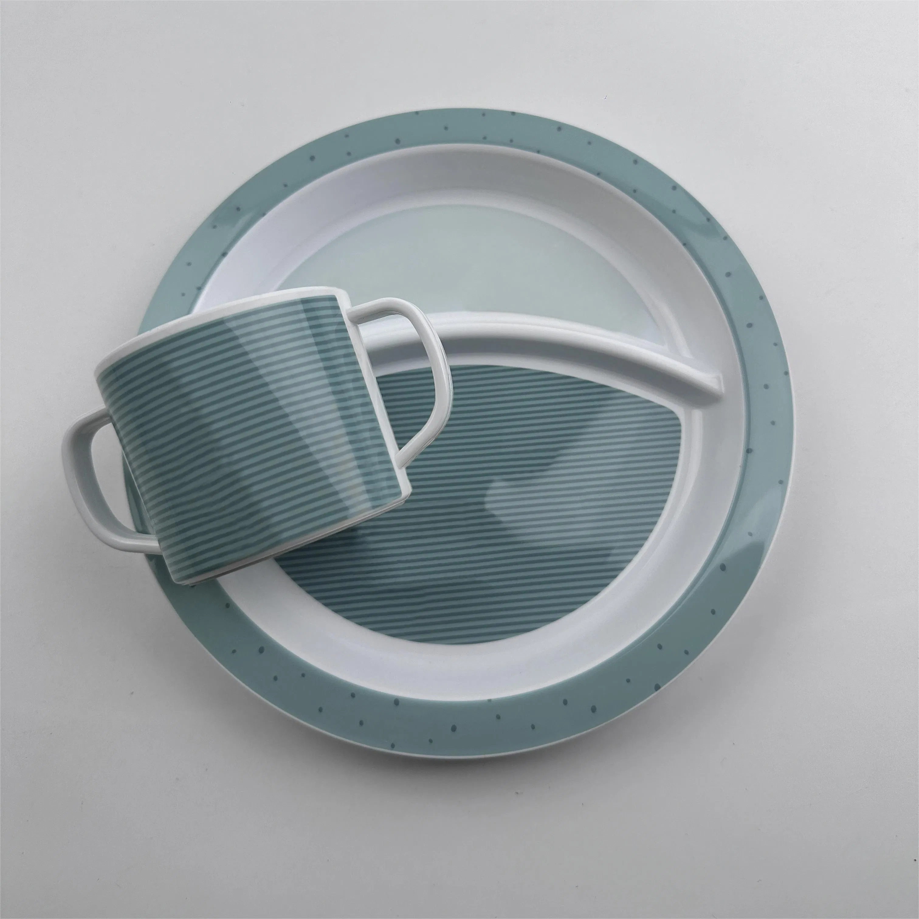 Aohea New Luxury Tableware Compartments Kids 4 PC Construction Themed Dinnerware Kids with Colors Classic Cup Tableware Dinner Tableware Dinner Set