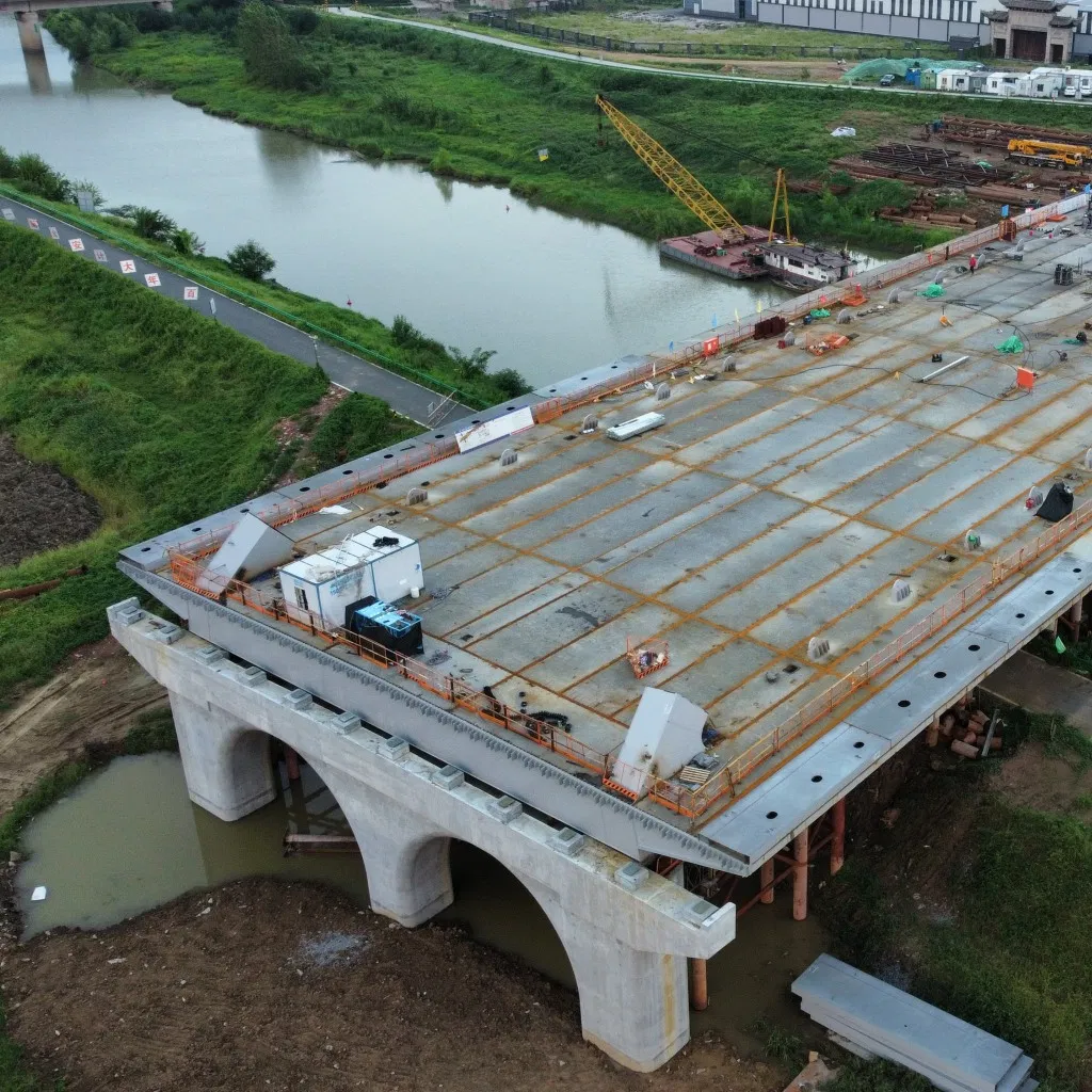Sleek Steel Structure Bridge Design for Innovative Transportation Solutions, Leading Manufacturer of Steel Structures in China.