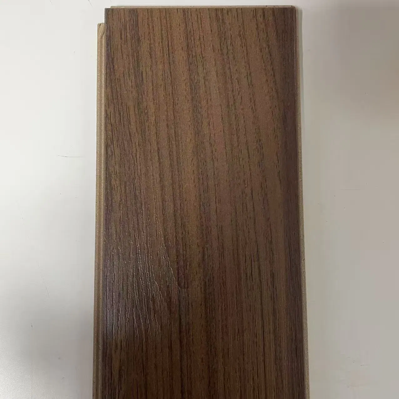 Hydronic Heating System Compatible Laminate Flooring Planks