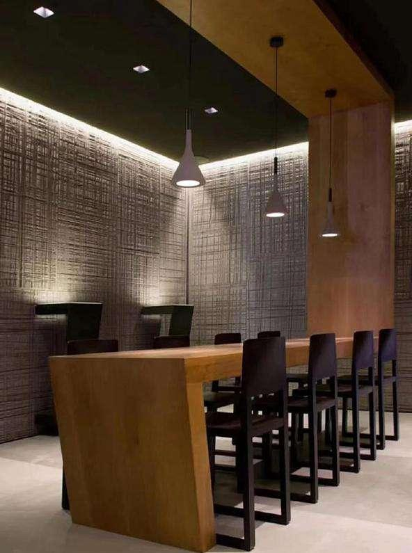 Soft Roman White Cave Stone Creates a Natural and Elegant Exterior Effect
