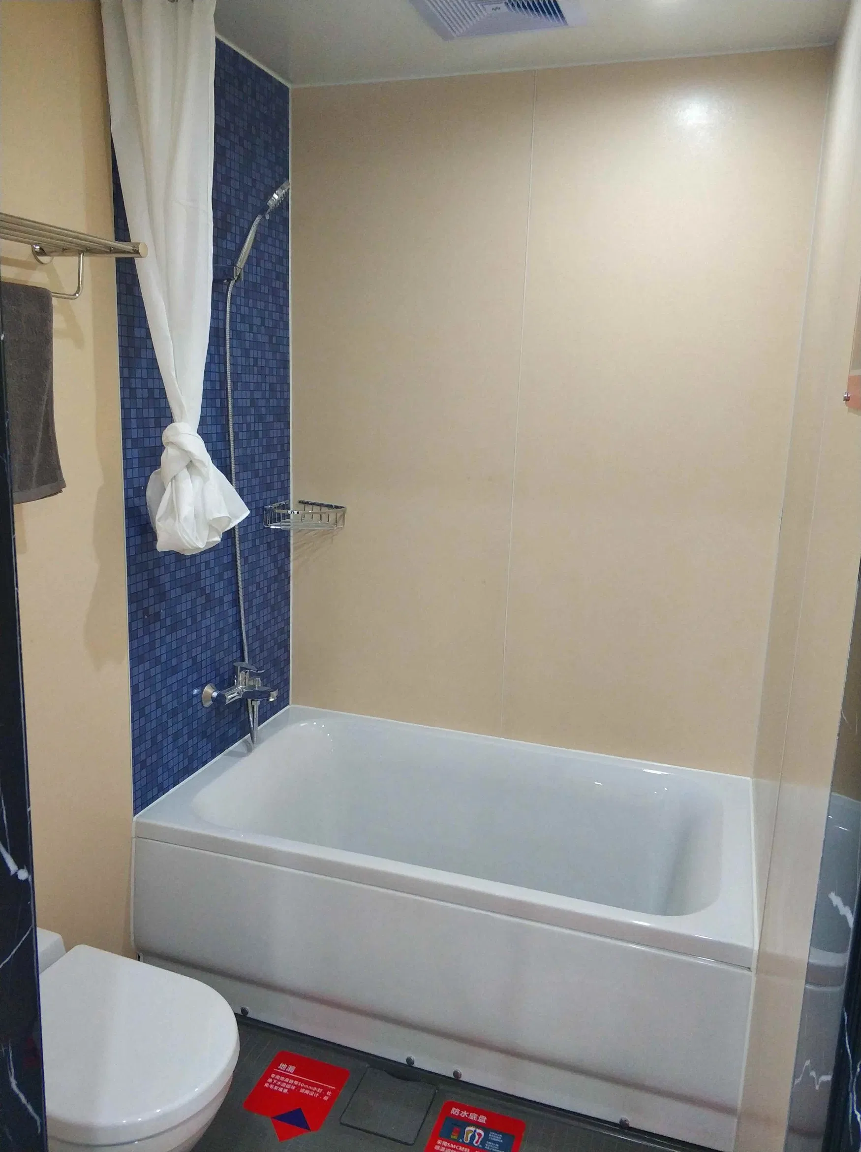 Tongnai High-End Eco-Friendly Residential Smart SMC Mobile Shower Bathroom