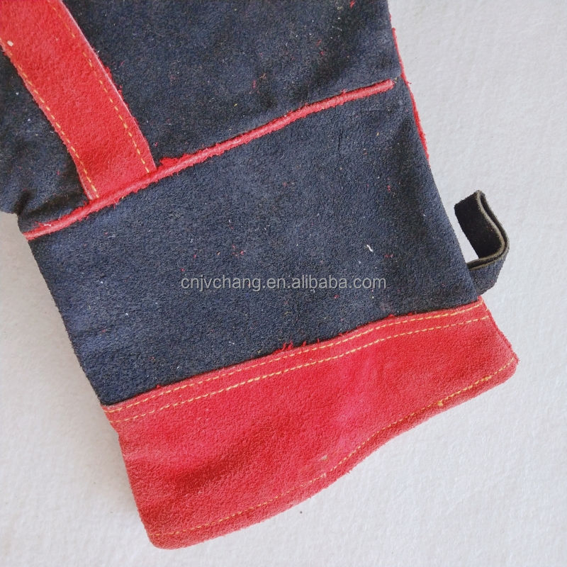 Durable 35cm Cowhide Heat Resistant Kitchen Mitts for Safe Grilling and Baking