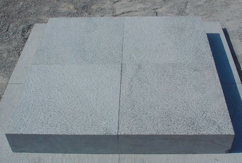 Lime Stone /Black Paving Stone