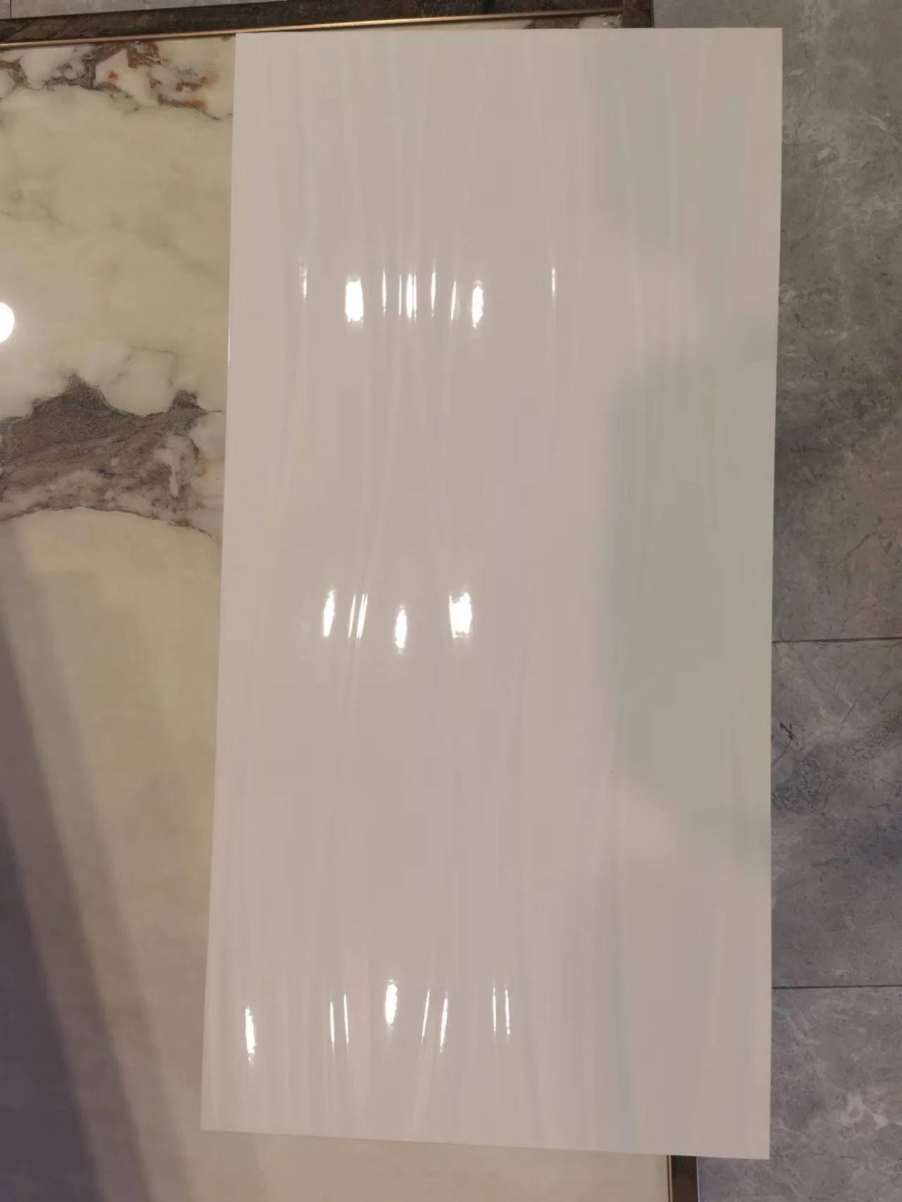 Белые керамические плитки для стен 300x600 мм