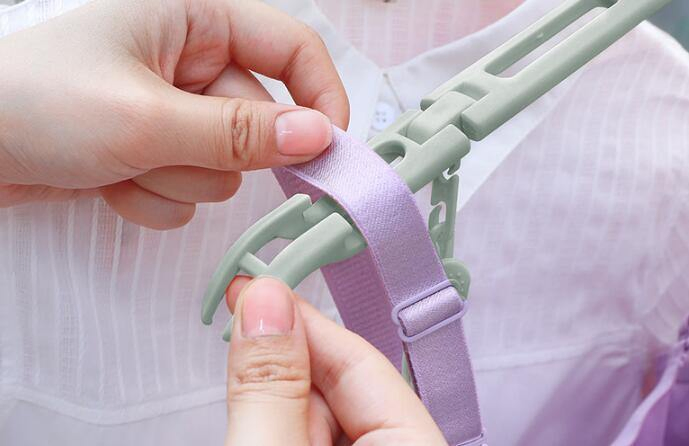 Easy Use Folding Hanger Foldable Cloth Coat Hanger for Home High Quality Travel Portable Folding Clothes Hanger Travel Bl11757