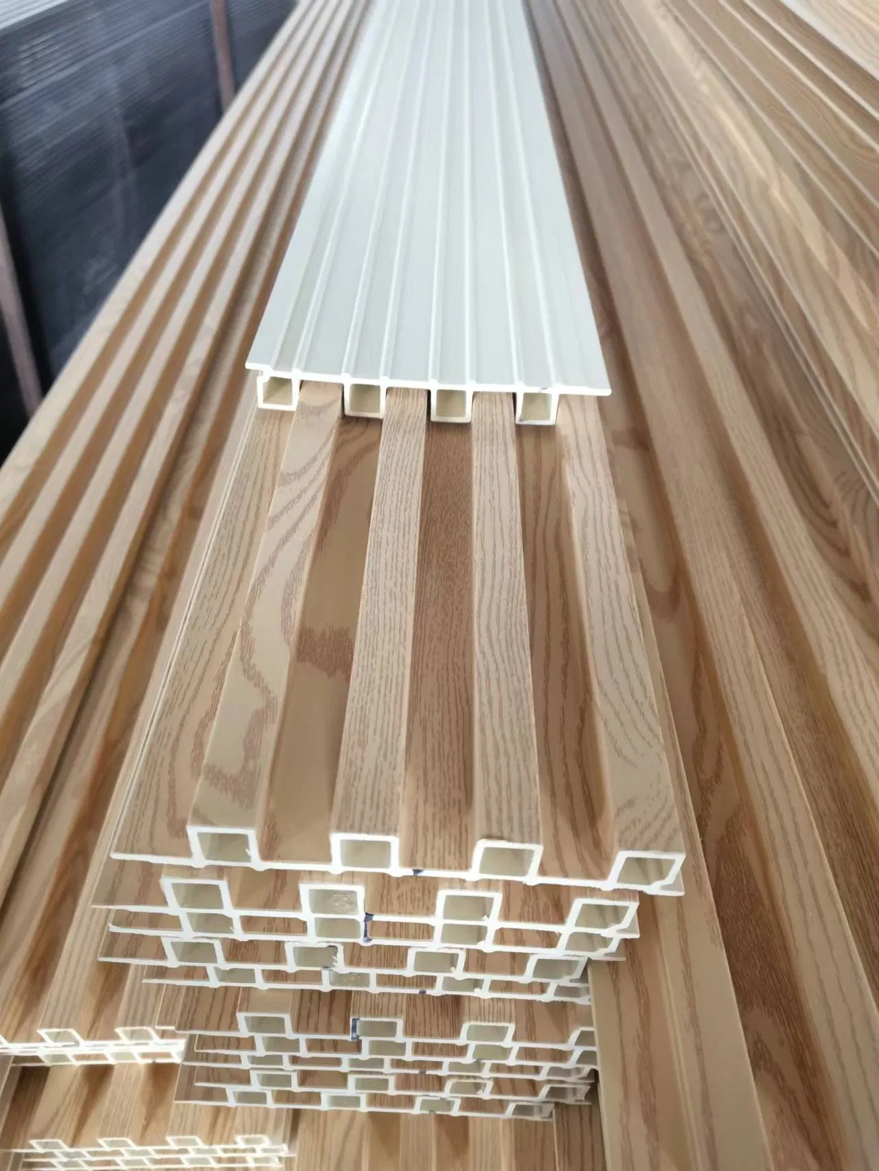 Plastic Composite Waterproof WPC Wall Panel for Interior Wall Decoration