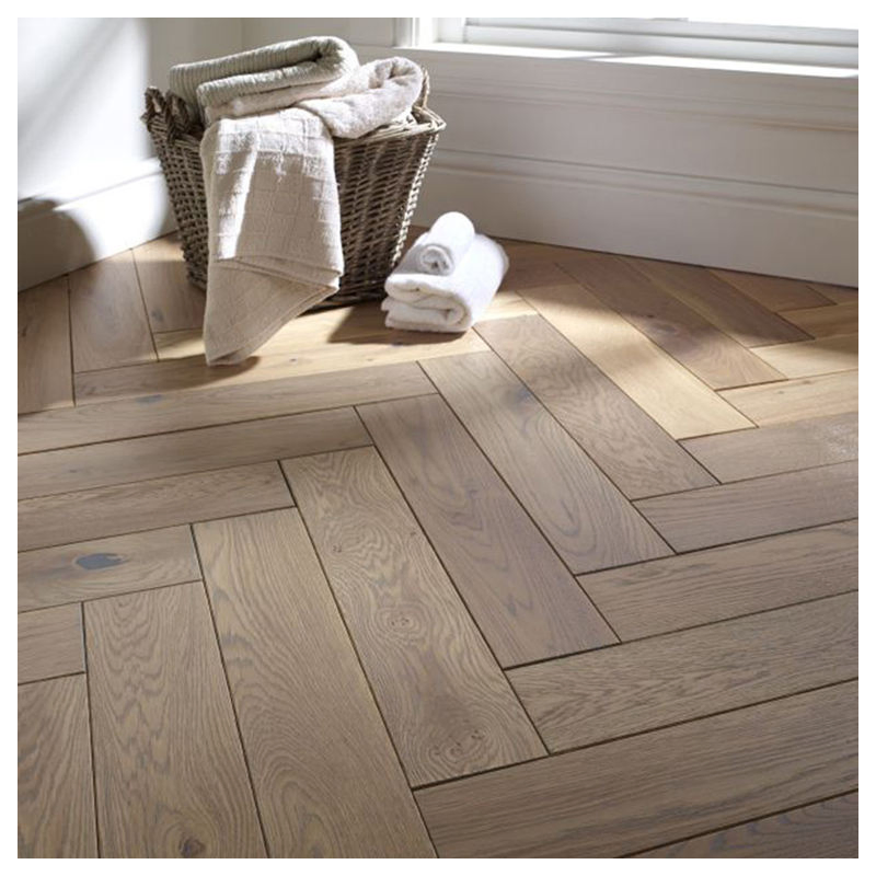 American Herringbone Solid Wood Reinforced Flooring Environmentally Friendly Wear-Resistant and Moisture-Proof Wood Flooring