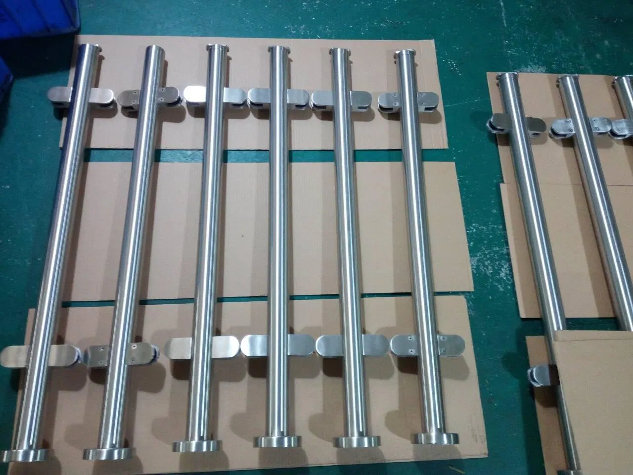 Factory Online Technical Support Special Stairs Glass Railing Hardware Handrail Balustrade Staircase