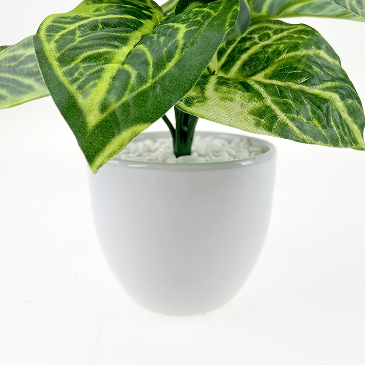 Растения искусственные комнатные в горшках