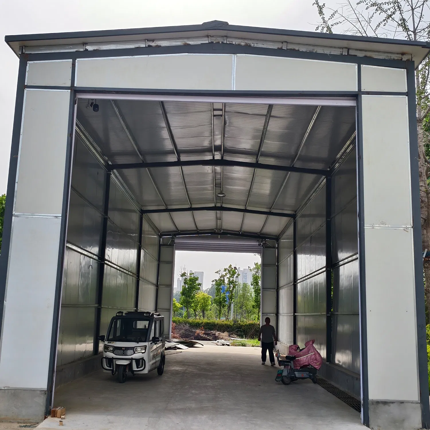 Modern Weather-Resistant Steel Carport Kit for All Climates
