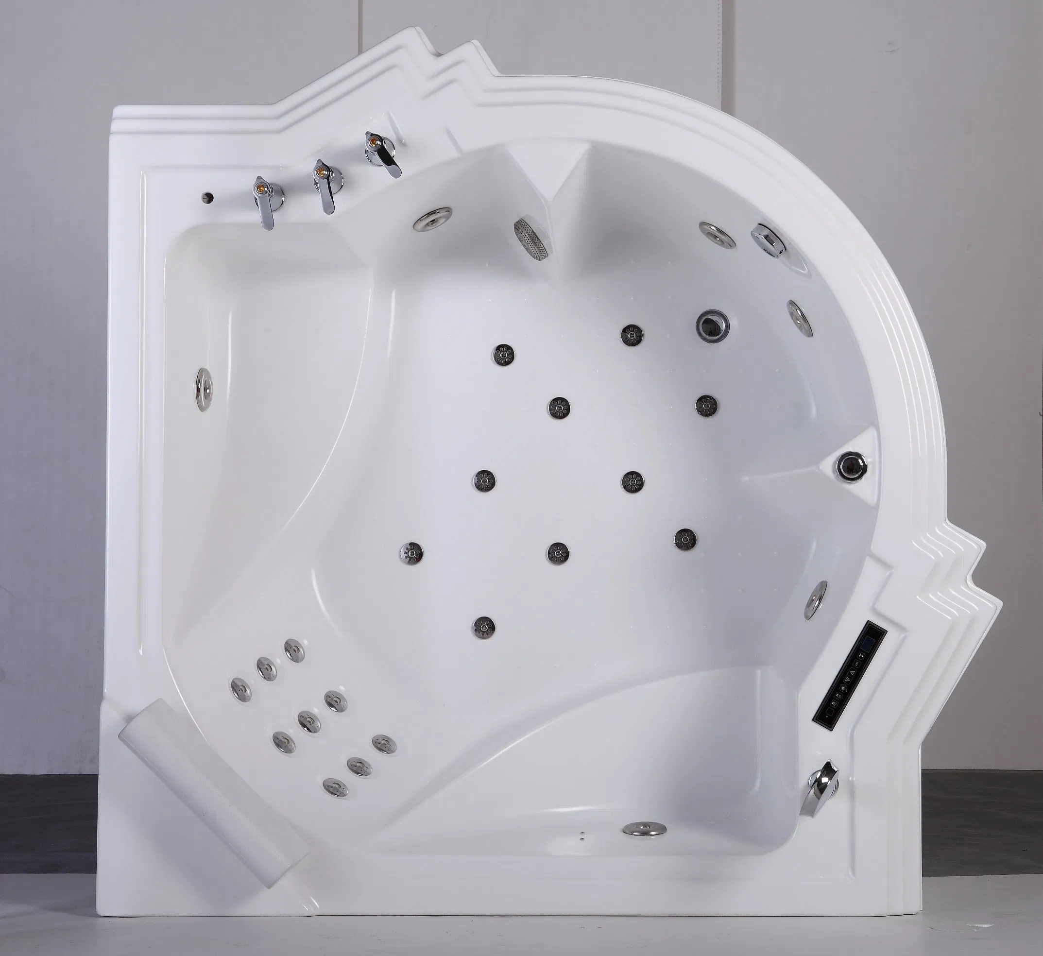 Угловая гидромассажная ванна с водопадом и цифровым управлением