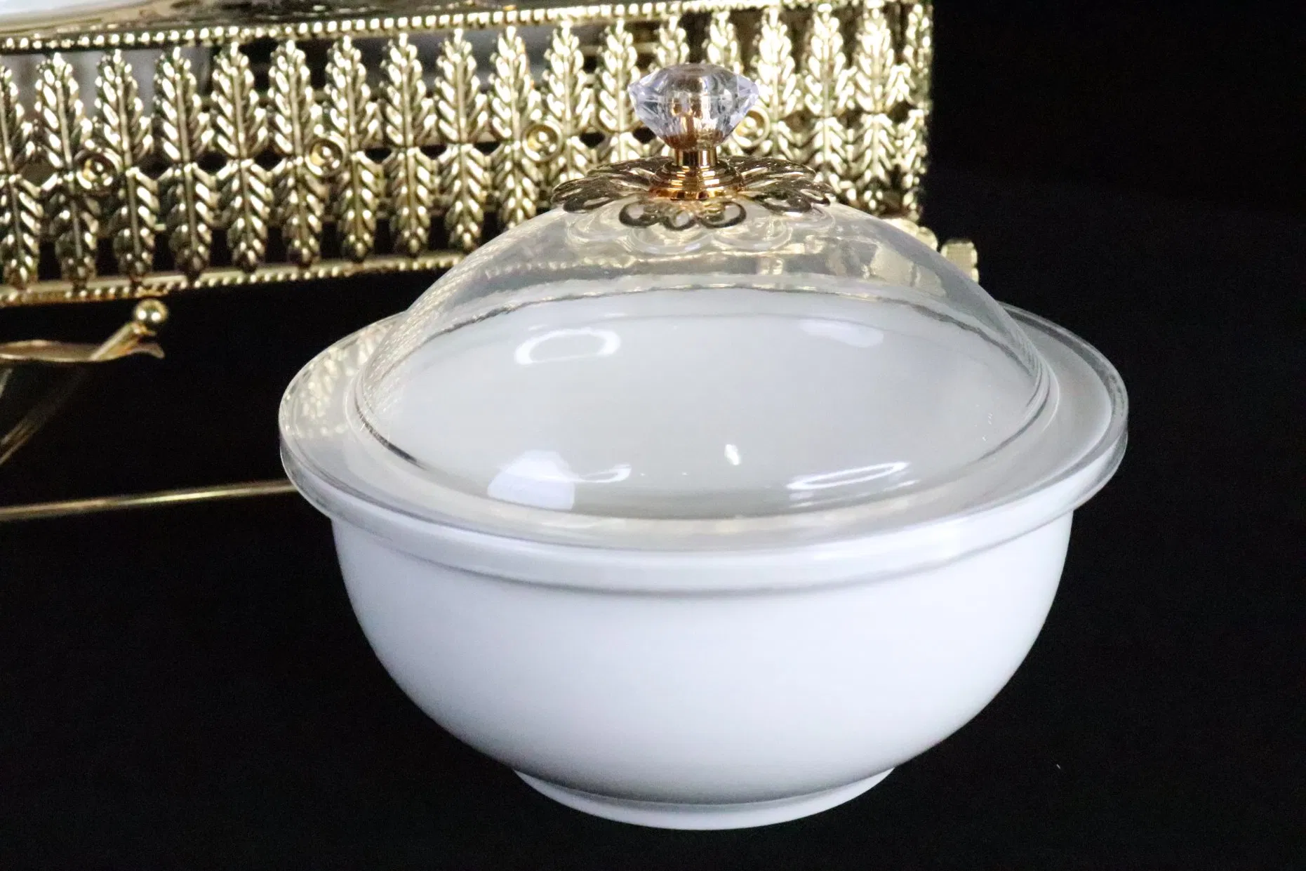 New High-End Gold-Plated Iron Art with 4 Ceramic Bowls with Lids