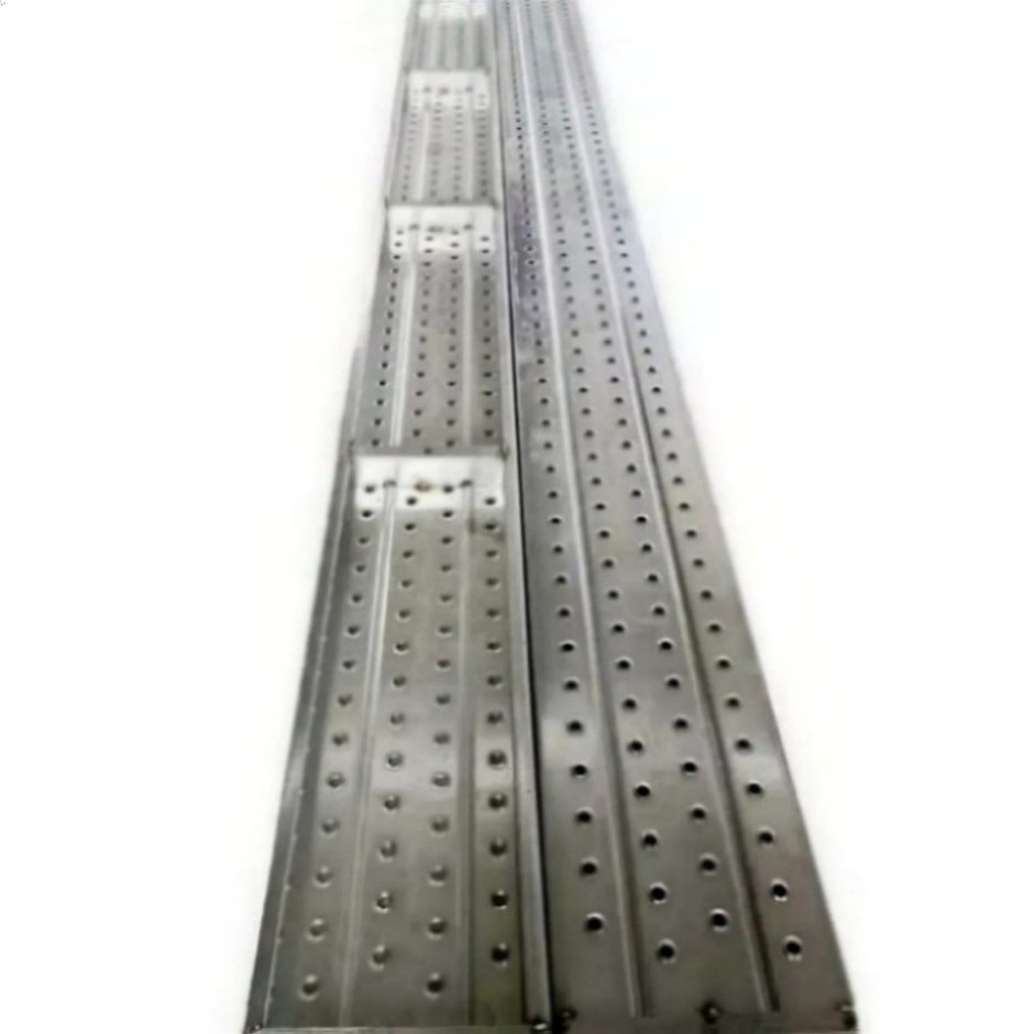 Heavy-Duty Steel Scaffolding Planks - 30% More Cost-Effective Than Competitors