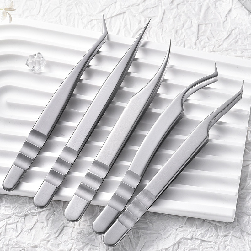 Curved Stainless Steel Precision Lash Grooming Makeup Beauty Isolation Eyelash Extension Tweezers