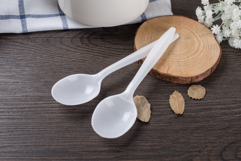 Plastic Spoons Heavy Duty White PP Cutlery Set with Napkin