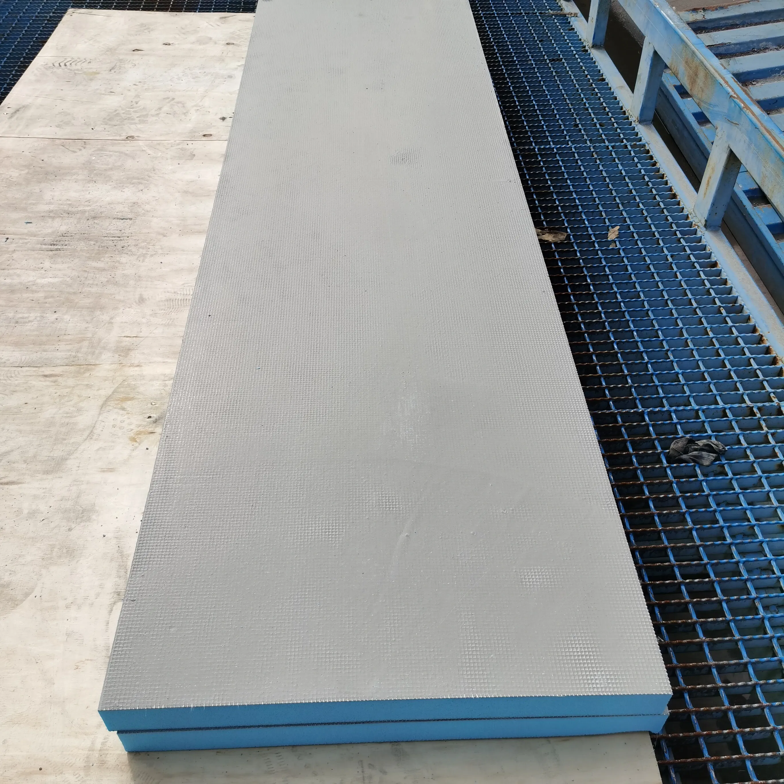 Advanced Waterproof Thermal Board for Enhanced Shower Safety Solutions