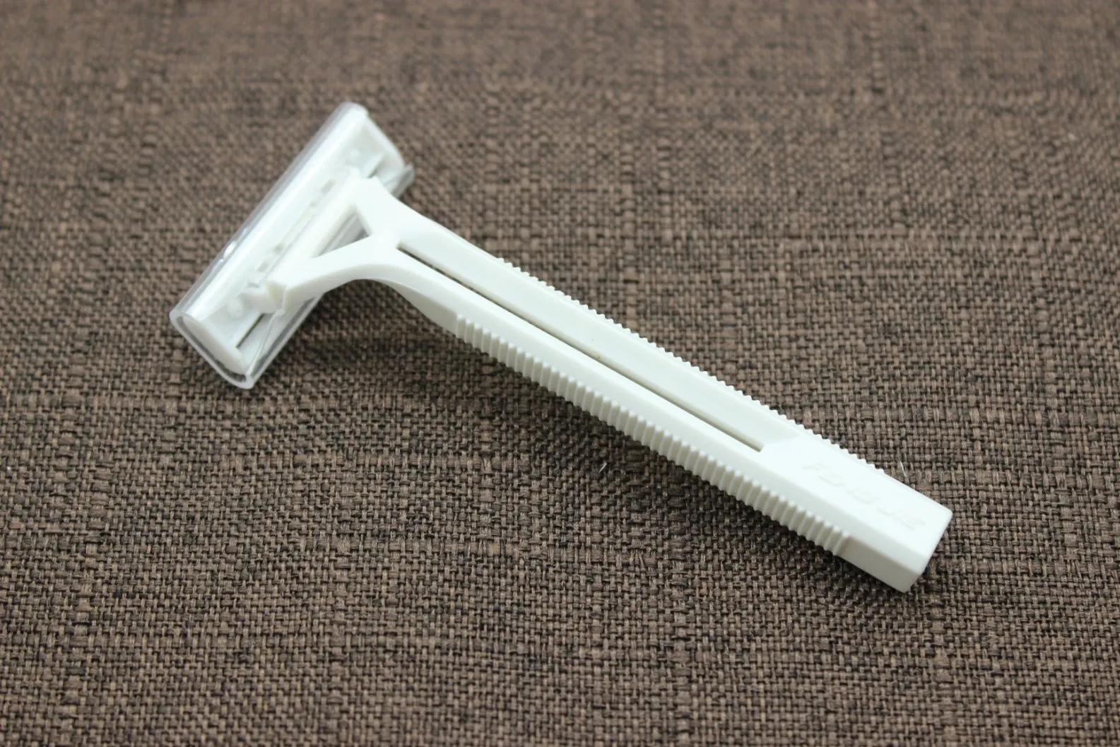 Silvery Hotel Razor From China 06