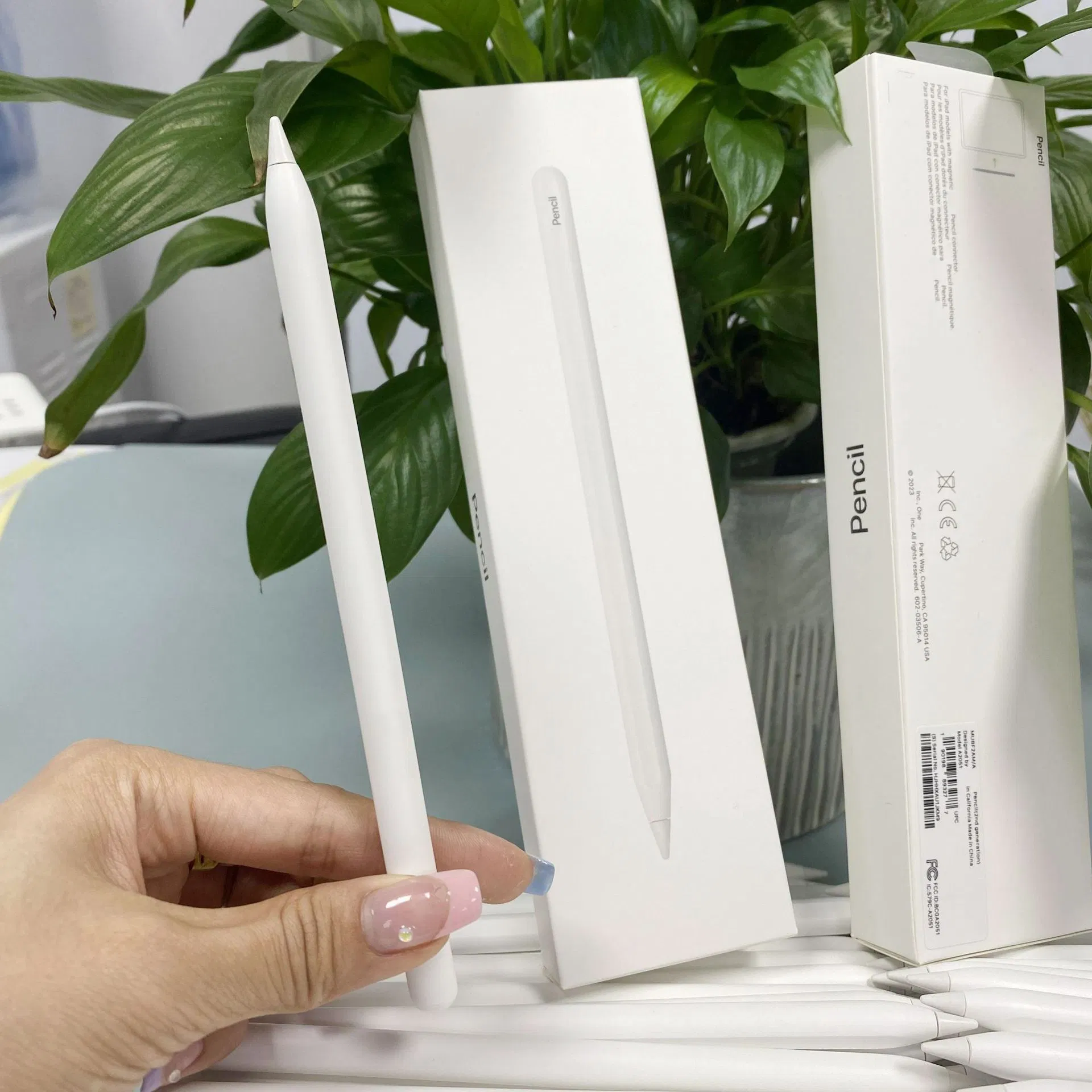 Hot Sell The Active Capacitive Stylus 2 Plam Is The Second Generation of The Original Magnetic Pencil That Refuses to Tilt Sensitivity for Drawing