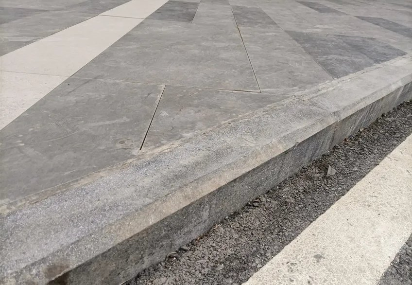 Автоматическая полировальная машина для бордюров, 21 головка