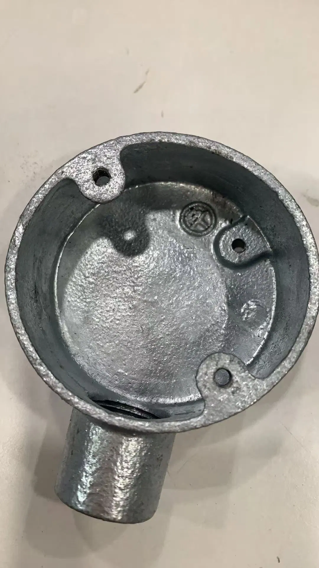 BS4568/En61386 Malleable Iron Junction Box with HDG Surface