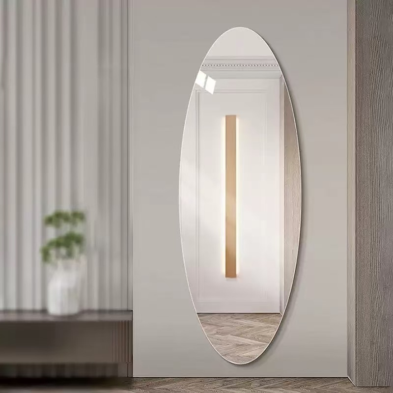 HD Anti-Fog Bathroom Mirror, No More Worrying About Fogged Surfaces While Showering.