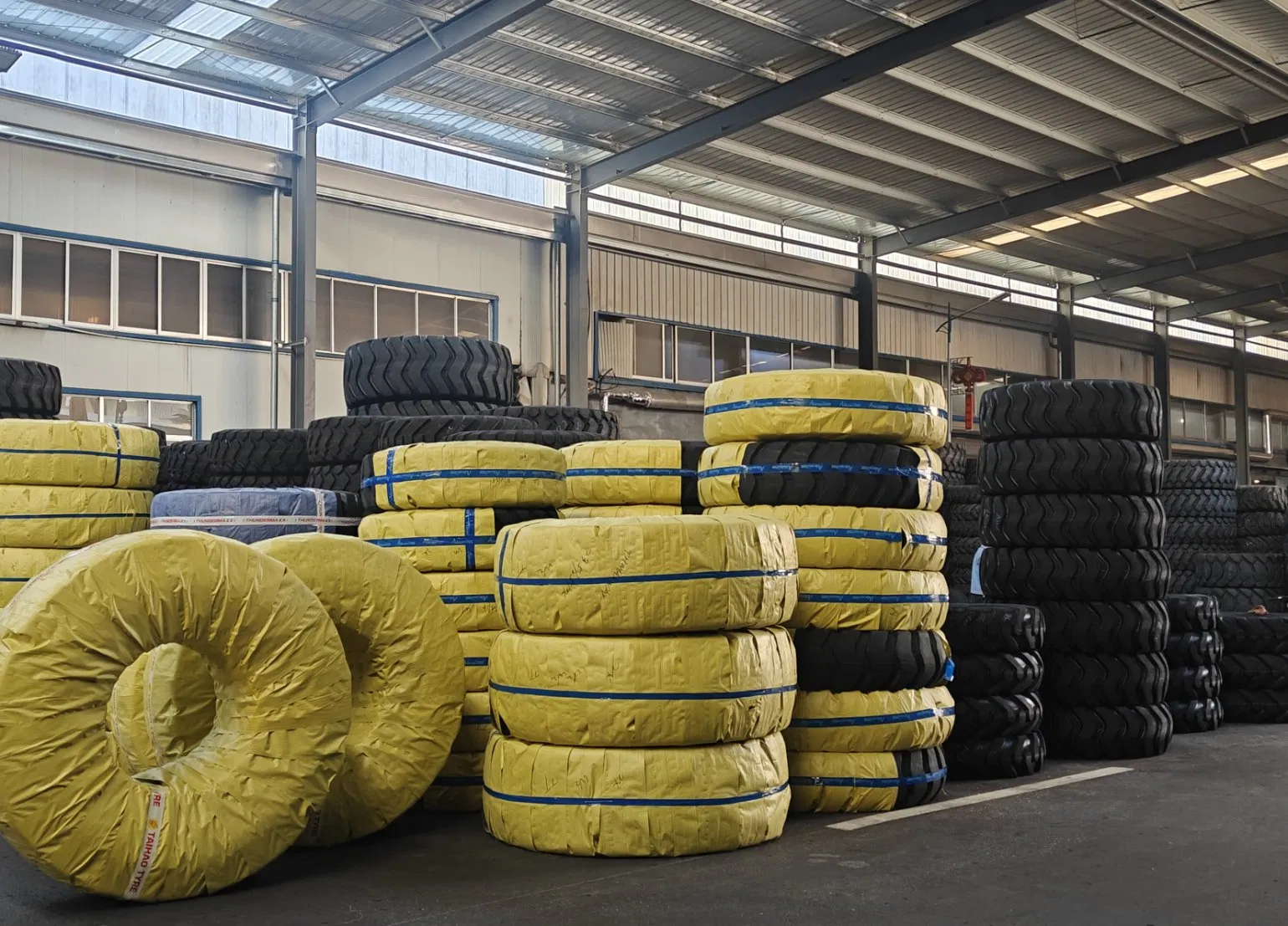 Professional Radial Agricultural Tire 710/70R38 and 710/70R42