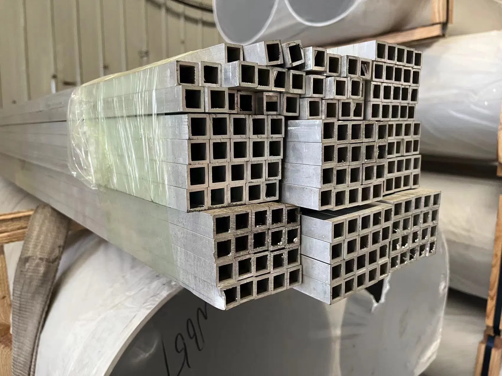 Алюминиевый профиль 6061 T6, 6063 T5 квадратный и круглый