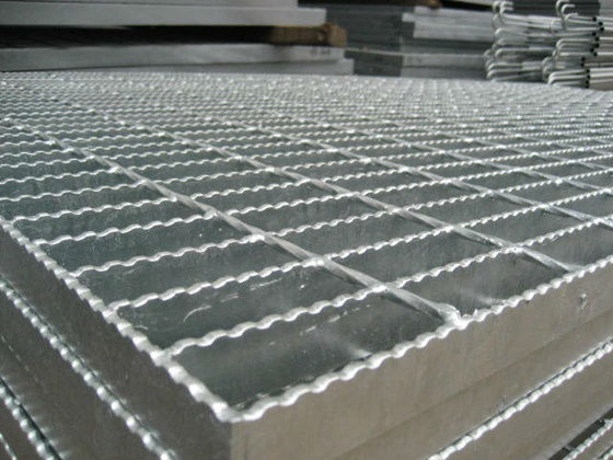 Plain or Serrated Hot DIP Galvanized, Stair Treads, Bar Grating, Steel Grating