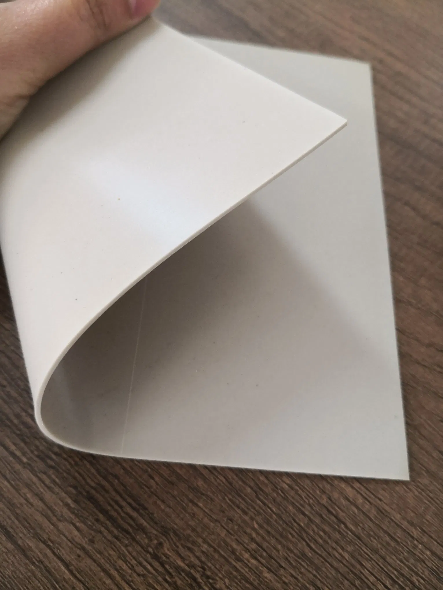 HDPE Rubber Sheet Waterproofing Materials for Roof Waterproof and Railway Tunnel Construction