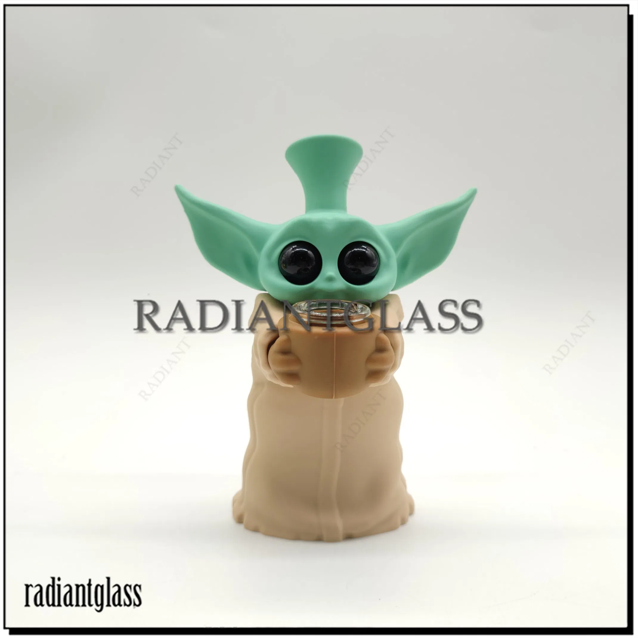 Multi-Colors Standing Yoda Silicone Glass Water Pipe on Selling