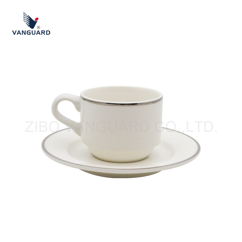 Набор кофейных кружек с блюдцами, керамика