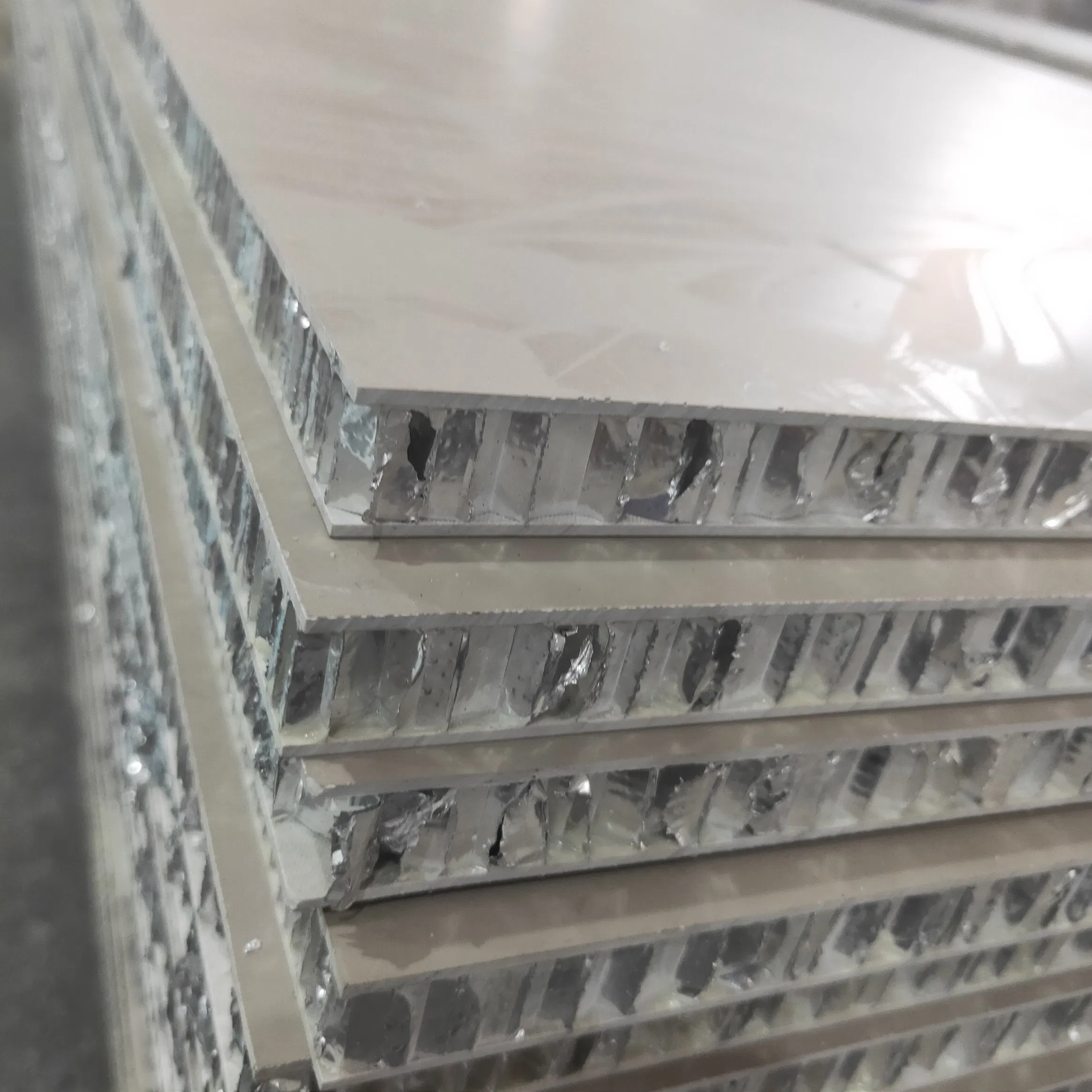 18mm Luxury Decorative Aluminum Wardrobe Door Panels Bathroom Cabinet Panel