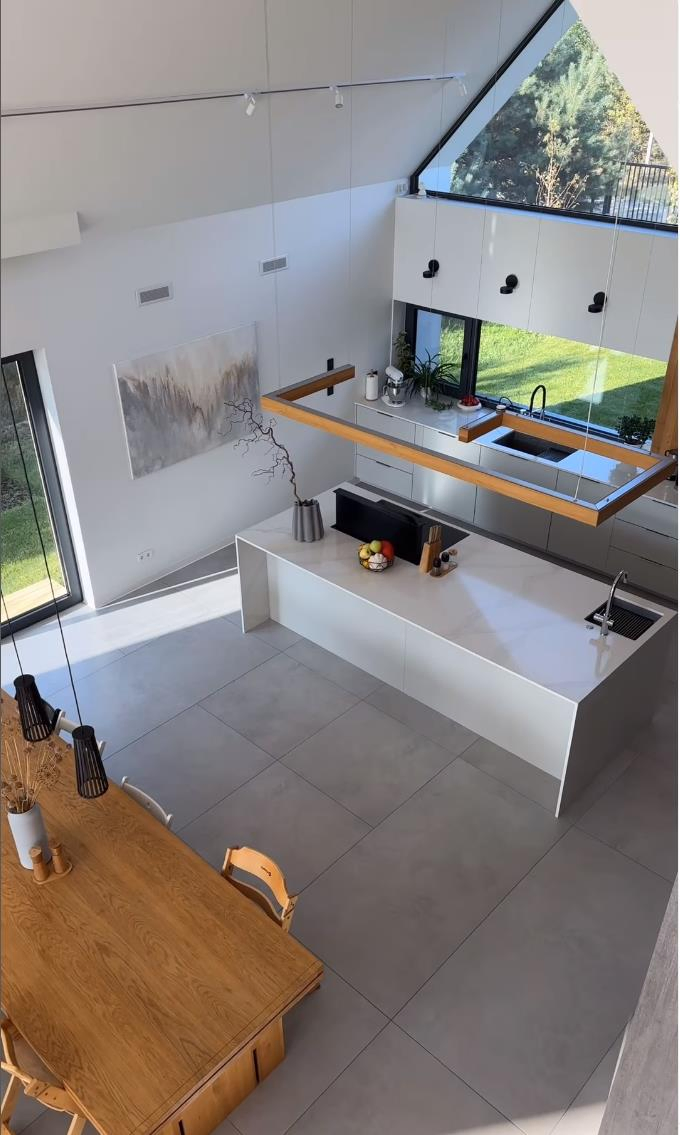 Steel Aluminum Container Prefabricated Modular Villa Dream Tiny Home Cabin Triangle House