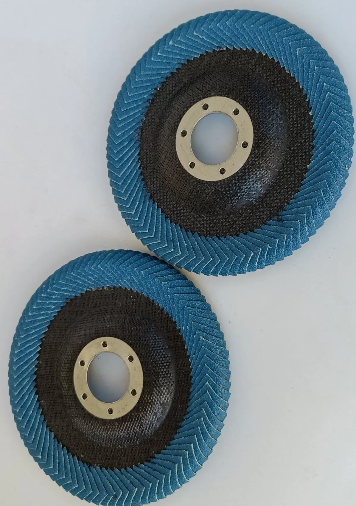 Керамический лепестковый круг VSM с изогнутым краем 115x22мм