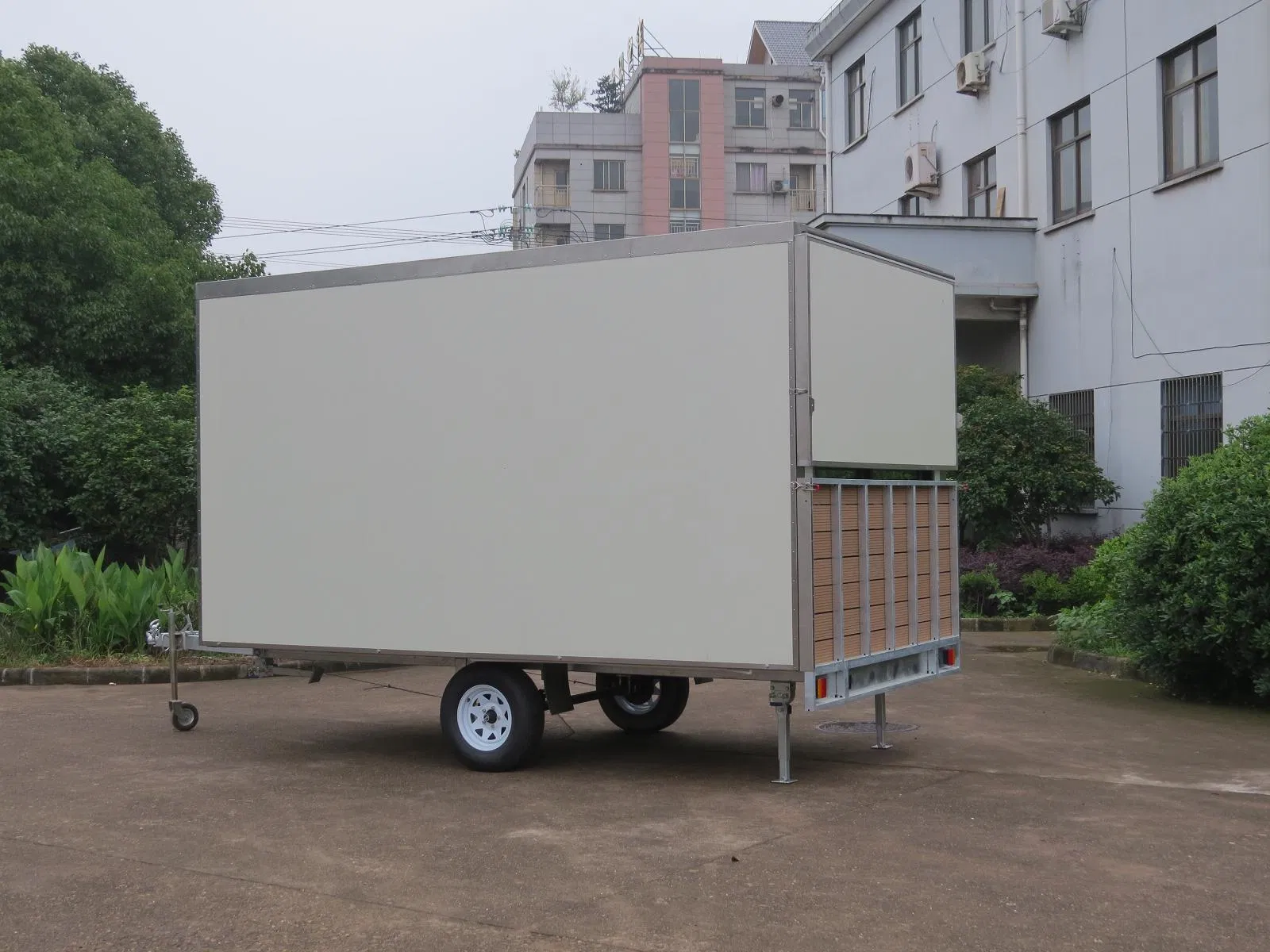 Public Holiday Tiny Fast Food Trailer