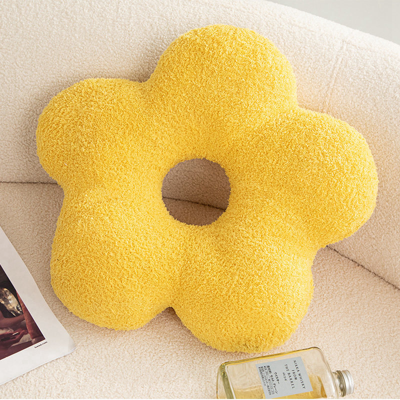 Super September New 3D Flower Shaped Soft Skin-Friendly Plush Cushion Pillow for Home Decor