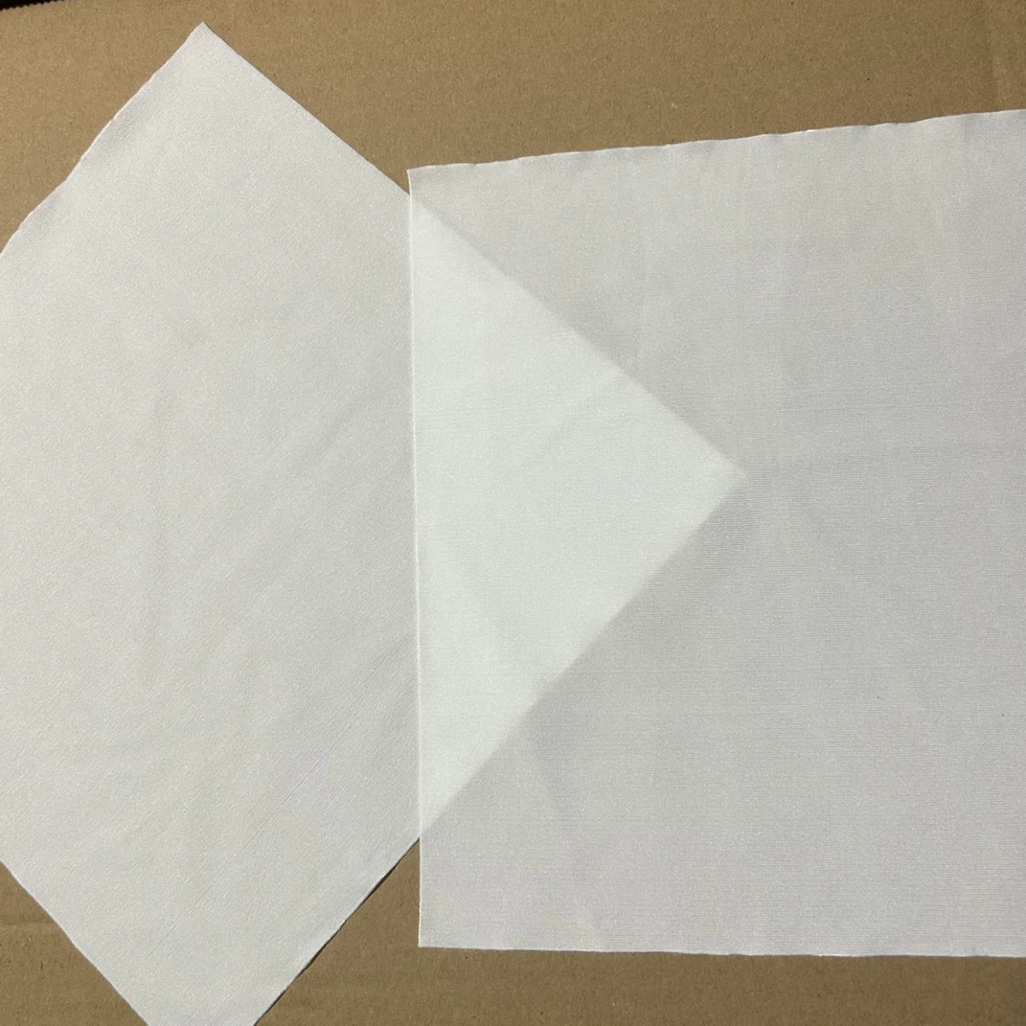 Безворсовые салфетки для чистых помещений 140GSM 22x22 см