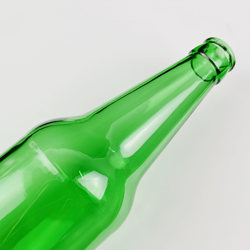 640ml Emerald Green Color Glass Beer Bottle