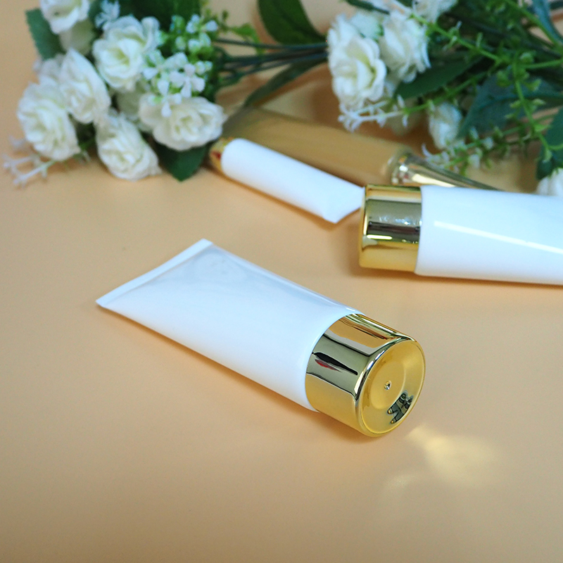 Beauty Cosmetics Skin Care UV Protection SPF 50+ Sunscreen Lotion