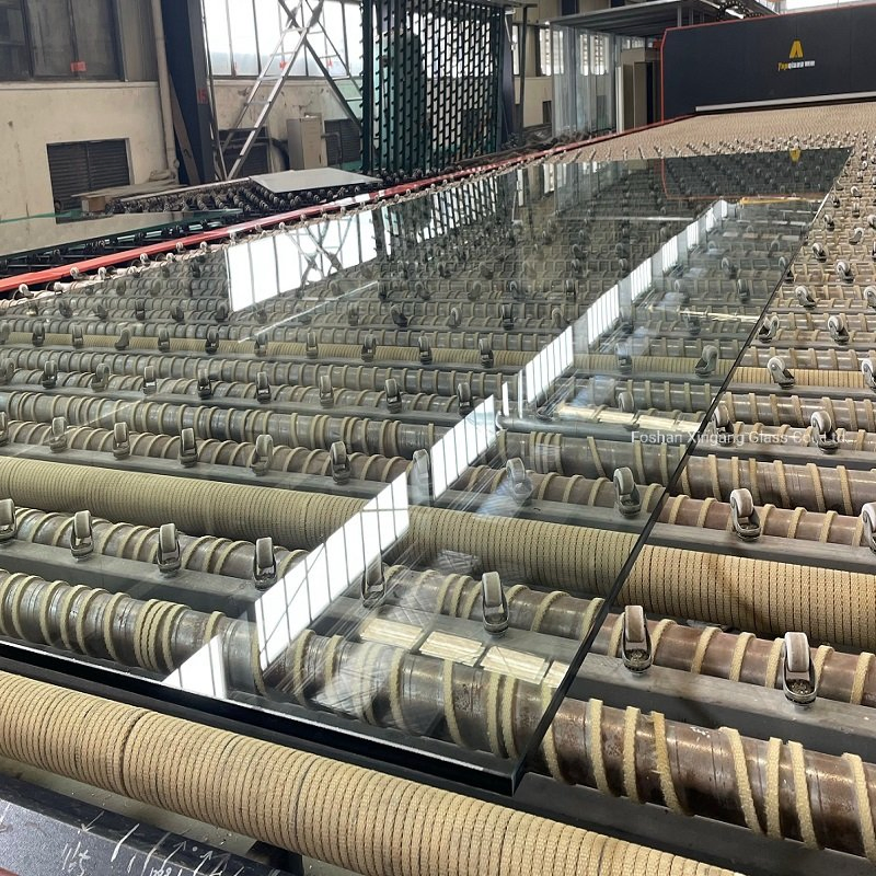 Oversize / Big/ Huge / Jumbo Size Tempered /Laminated / Insulated/Igu Building Glass for Facade Projects