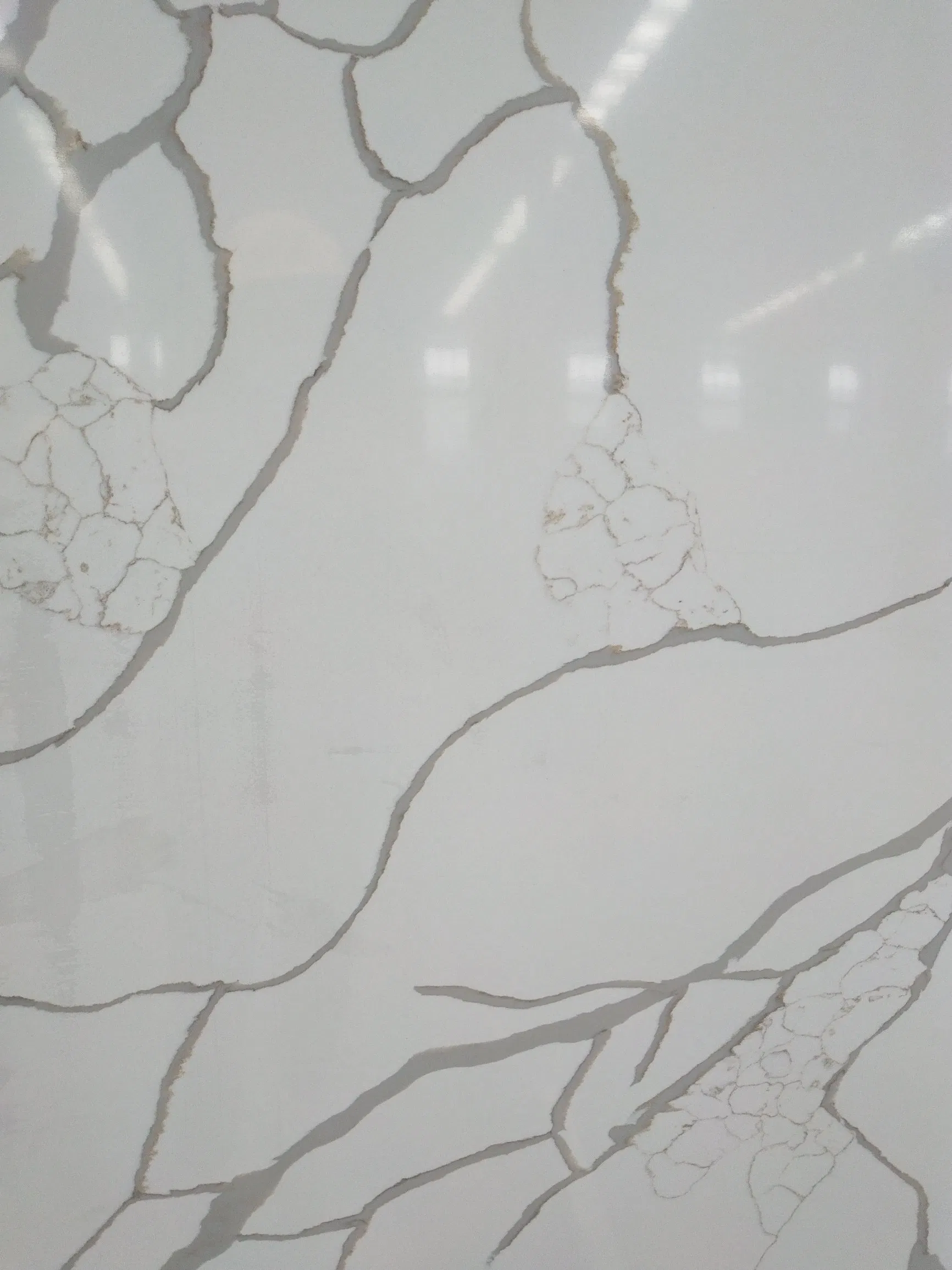 Hot Sale Artificial Stone Calacatta White Veins/Gold Quartz Big Slabs Customized for Kitchen Countertops/Worktops/Vanity Tops